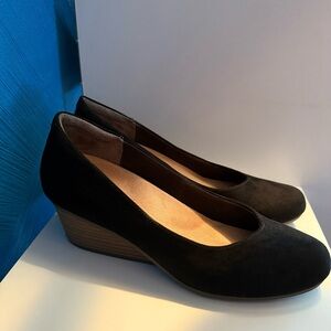 Dr. Scholl's Black Wedge Shoes